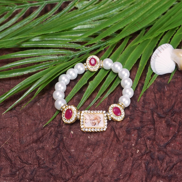 Guru Ji Swaroop Bracelets with White Pearls